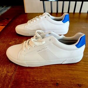 Nautica men’s white casual sneakers size US 12